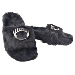 CHIARA FERRAGNI 🇮🇹 WOMENS BLACK LAMB FUR FLAT COMFORT SANDALS